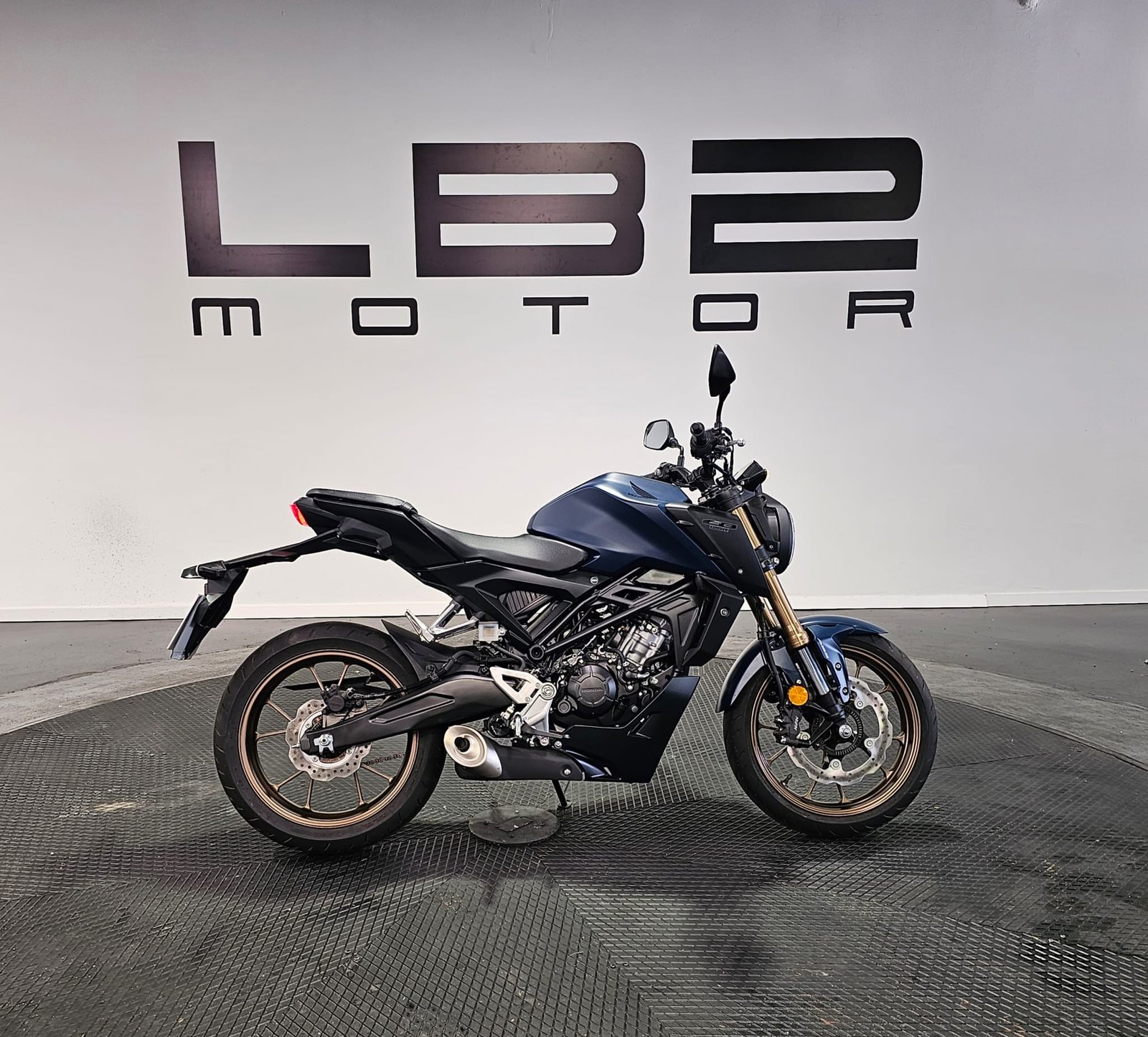 HONDA CB 125 R