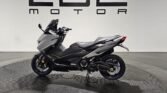 YAMAHA T-MAX 560